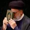سید ابراهیم رئیسی، رئیس‌جمهور ایران در حین خدمت‌رسانی به مردم به شهادت رسید